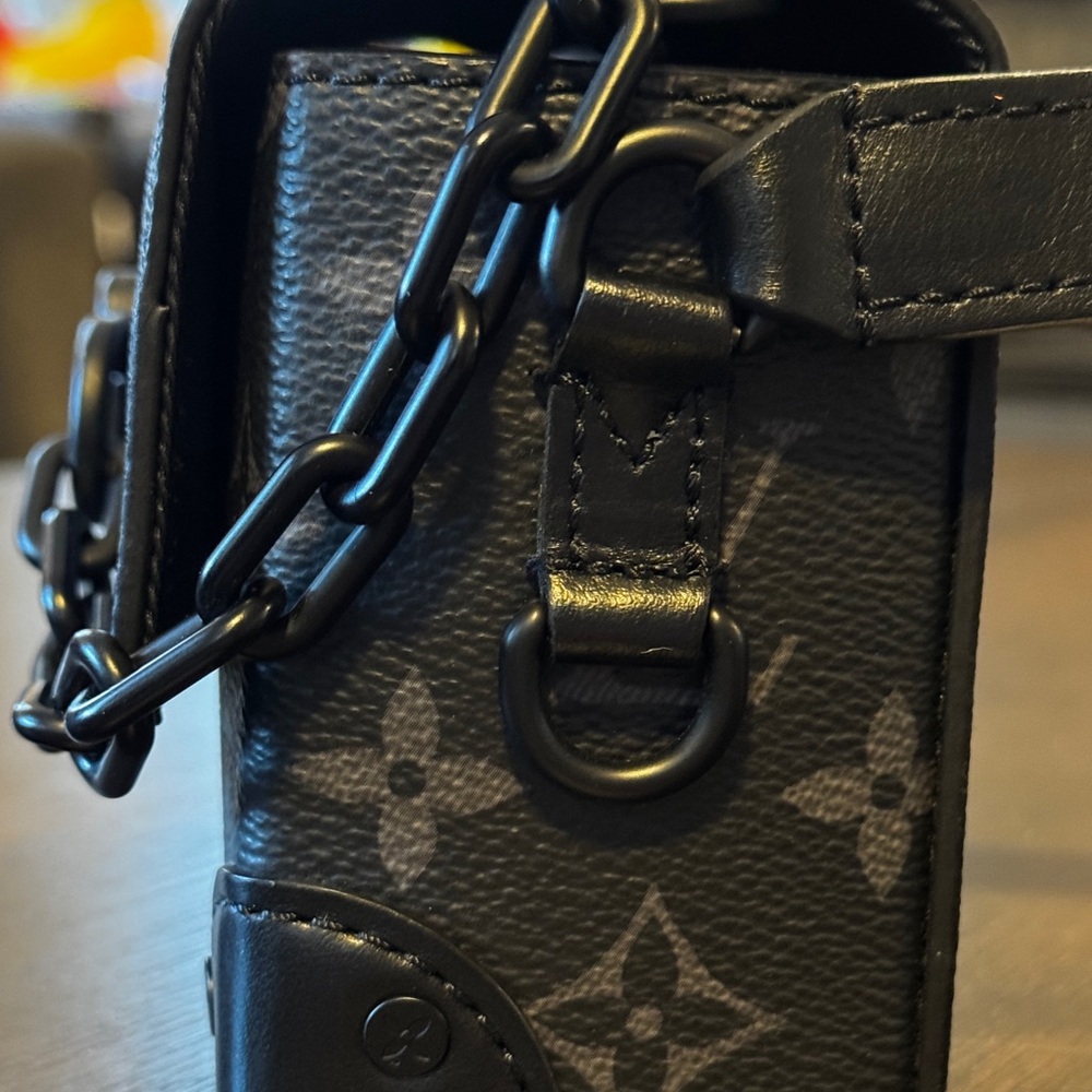 Louis Vuitton Black Steamer Crossbody Wearable Wallet - Picture 6 of 16